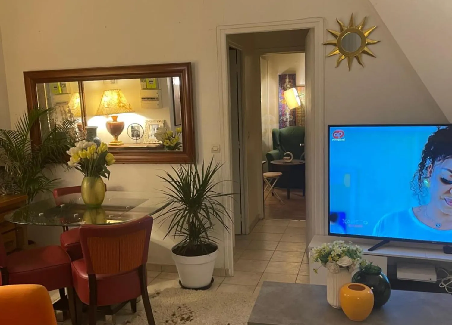 Apartment 10e
